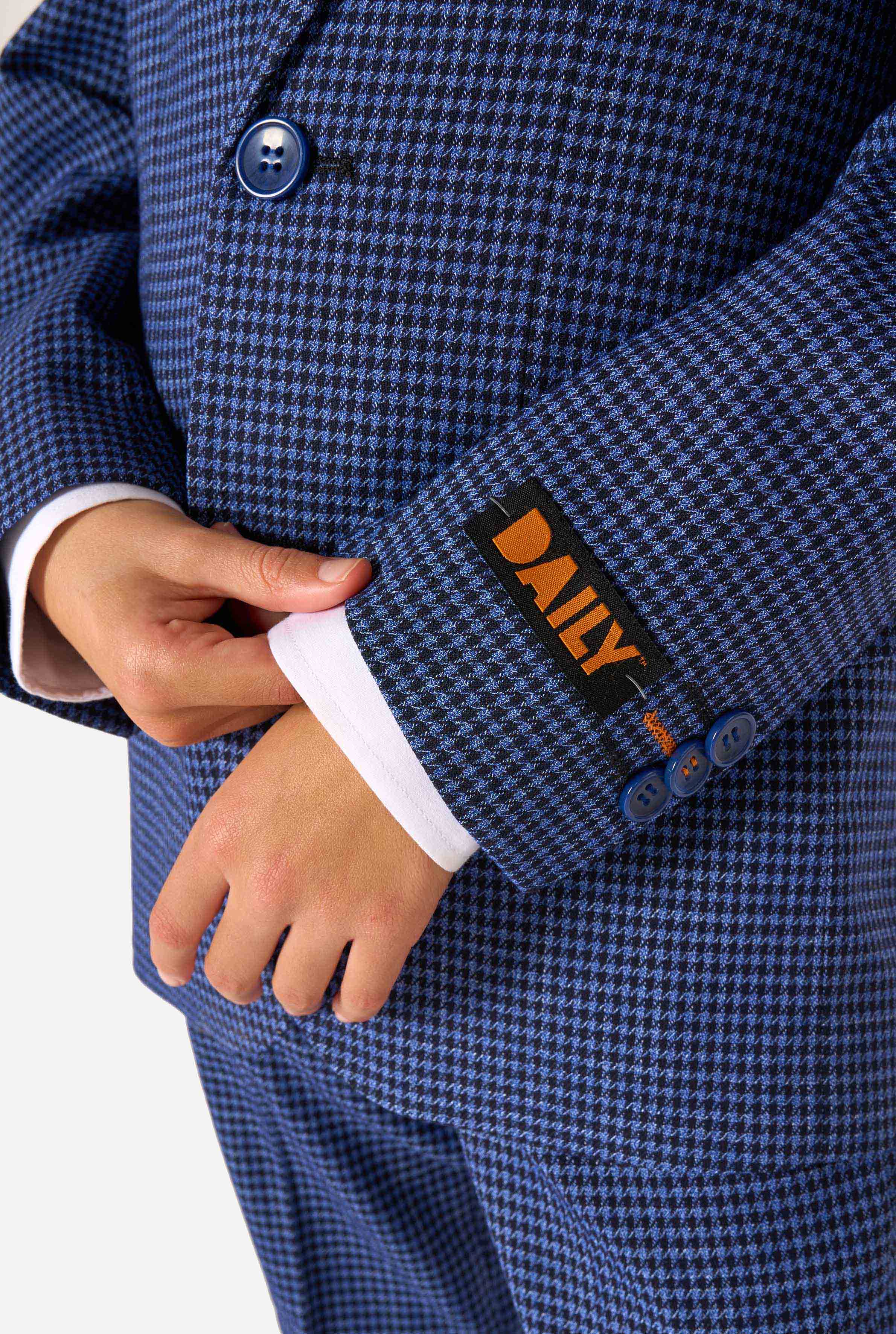 Daily Checked Navy - Image 6
